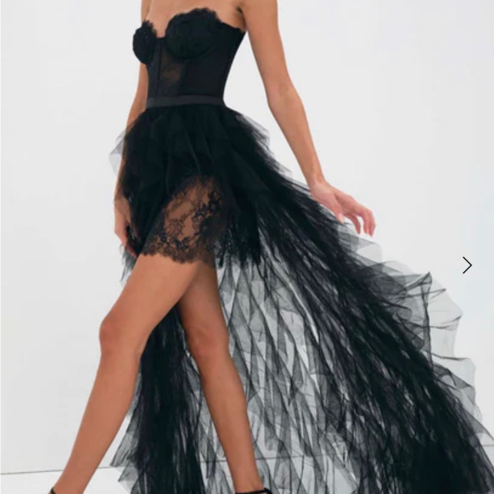 For Love & Lemons X REVOLVE Bustier Gown in Black
Size Medium